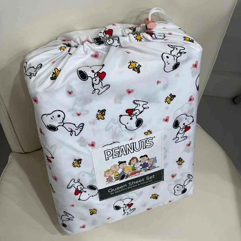 Peanuts nwt berkshire